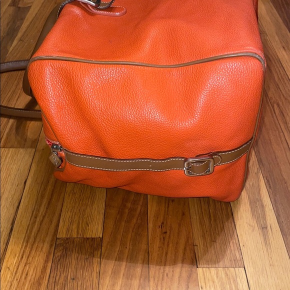 I Santi Large Pebbled Orange Leather Weekender Tote with brown handles & strap. - Picture 6 of 16